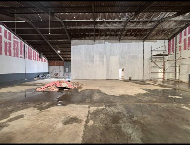 645M² WAREHOUSE TO LET IN EPPING INDUSTRIAL